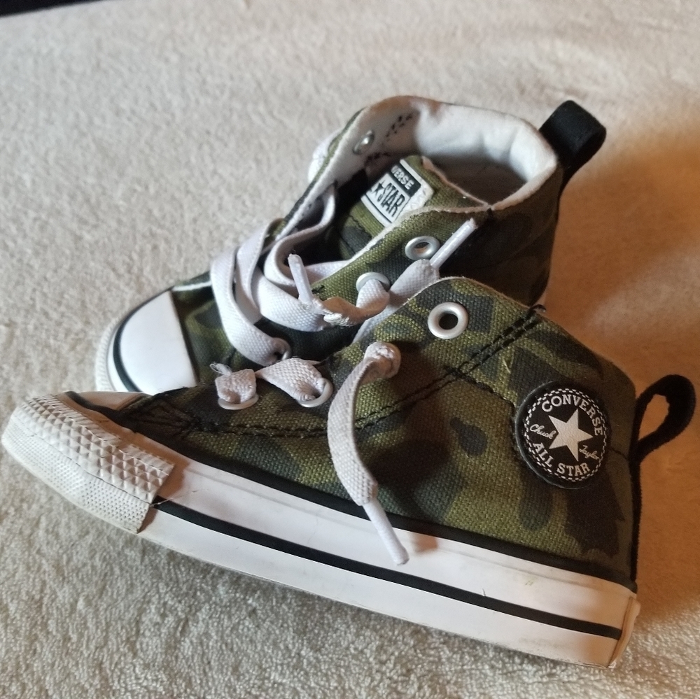 Camo converse